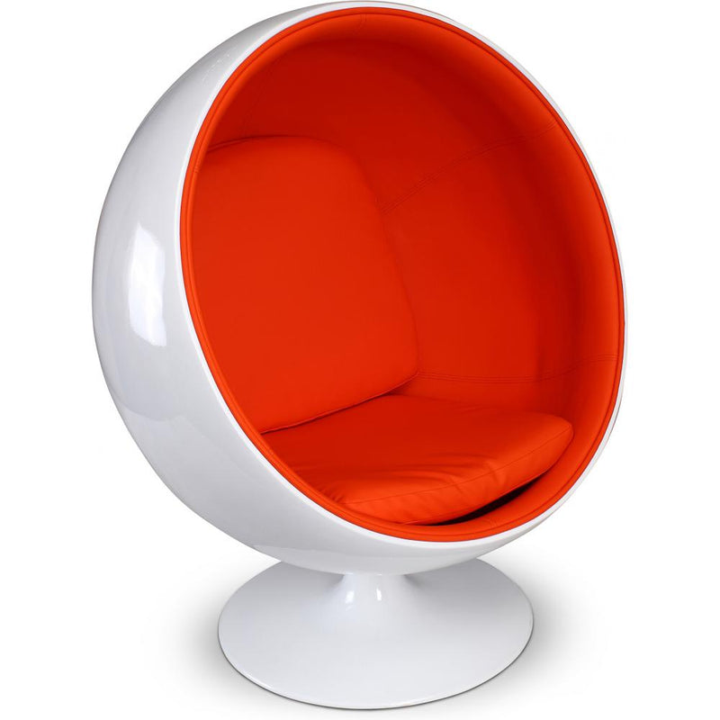 Poltrona Design Boule - Revestida em Similicouro - Batton