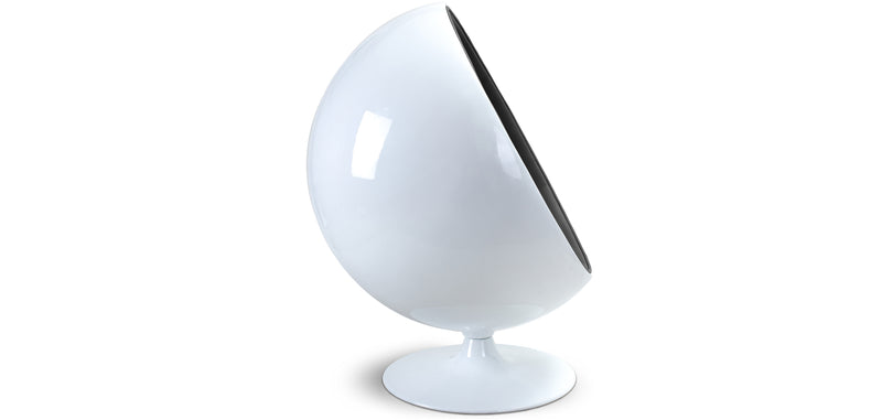Poltrona Design Boule - Revestida em Similicouro - Batton