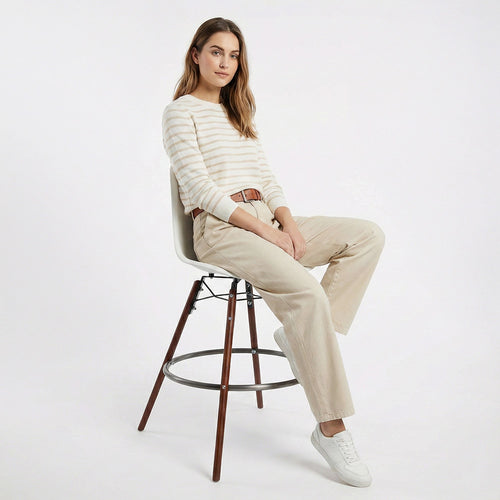 Bar Stool - Scandinavian Design - Dark Wood Legs - Skögur