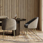 Poltrona design - Revestida em veludo - Pé dourado - Wasda