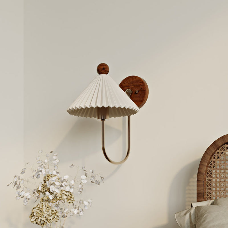 Wall Lamp Aged Gold - Vintage Wall Sconce - Rubi