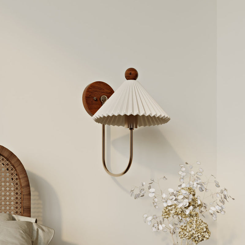 Wall Lamp Aged Gold - Vintage Wall Sconce - Rubi