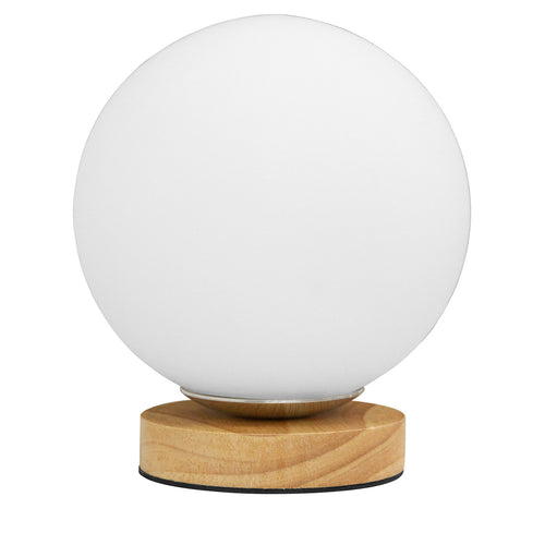 Minimalistisk bordlampe med hvid kugle og træfod – Onara