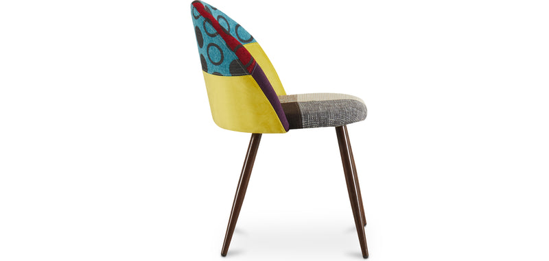 Cadeira de jantar estofada em patchwork, design escandinavo retro, pernas de madeira escura - Evelyne Ray