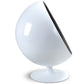 Poltrona Design Boule - Revestida em Similicouro - Batton