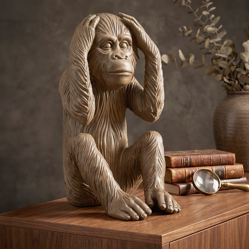 Estátua de resina do macaco surdo, não ouço o mal, um dos Três Macacos Sábios, decoração com 40 cm de altura