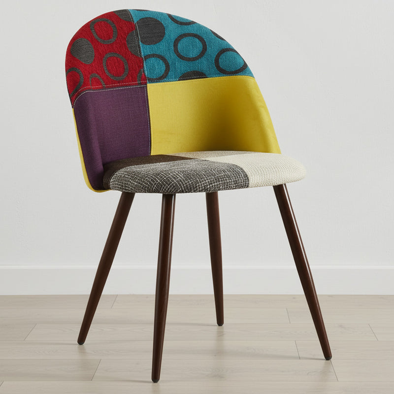 Cadeira de jantar estofada em patchwork, design escandinavo retro, pernas de madeira escura - Evelyne Ray