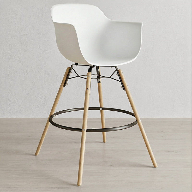 Bar Stool - Scandinavian Design - Wooden Legs - Nordika