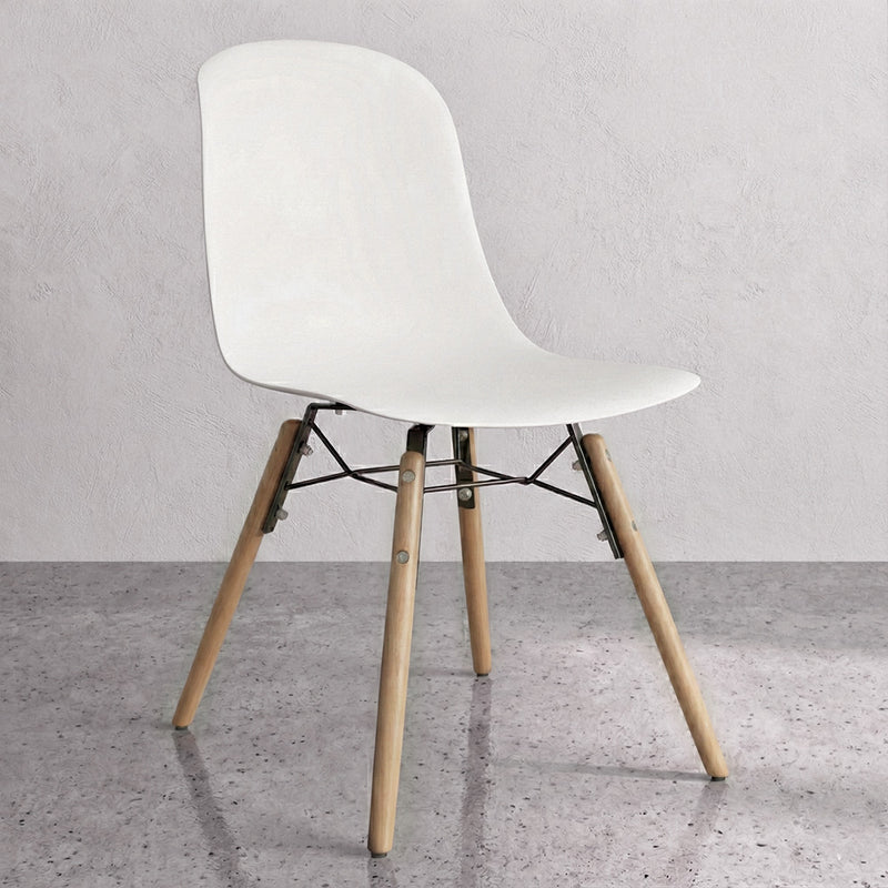 Dining chair with natural wood legs – Modern style and functionality - Broly